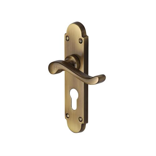 SAVOY LEVER HANDLE ON BACKPLATE