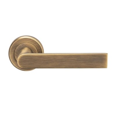 EDGE LEVER HANDLE ON ROUND ROSE