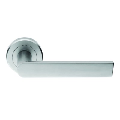 EDGE LEVER HANDLE ON ROUND ROSE