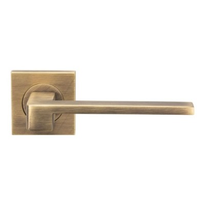 EQUI LEVER HANDLE ON SQUARE ROSE