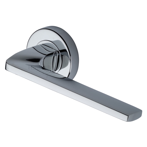 METRO ANGLED LEVER HANDLE ON ROUND ROSE