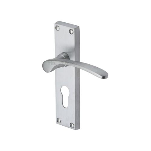 SOPHIA LEVER HANDLE ON BACKPLATE