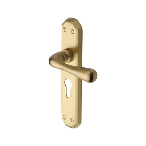 CHARLBURY LEVER HANDLE ON BACKPLATE