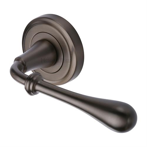 ROMA LEVER HANDLE ON ROUND ROSE