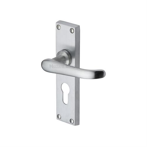 WINDSOR LEVER HANDLE ON BACKPLATE