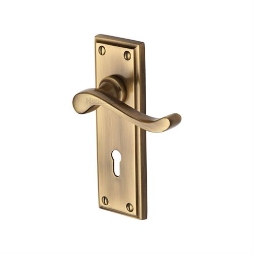 EDWARDIAN LEVER HANDLE ON BACKPLATE