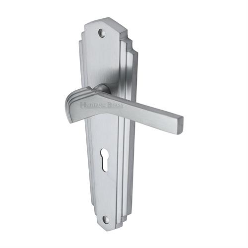 WALDORF LEVER HANDLE ON BACKPLATE